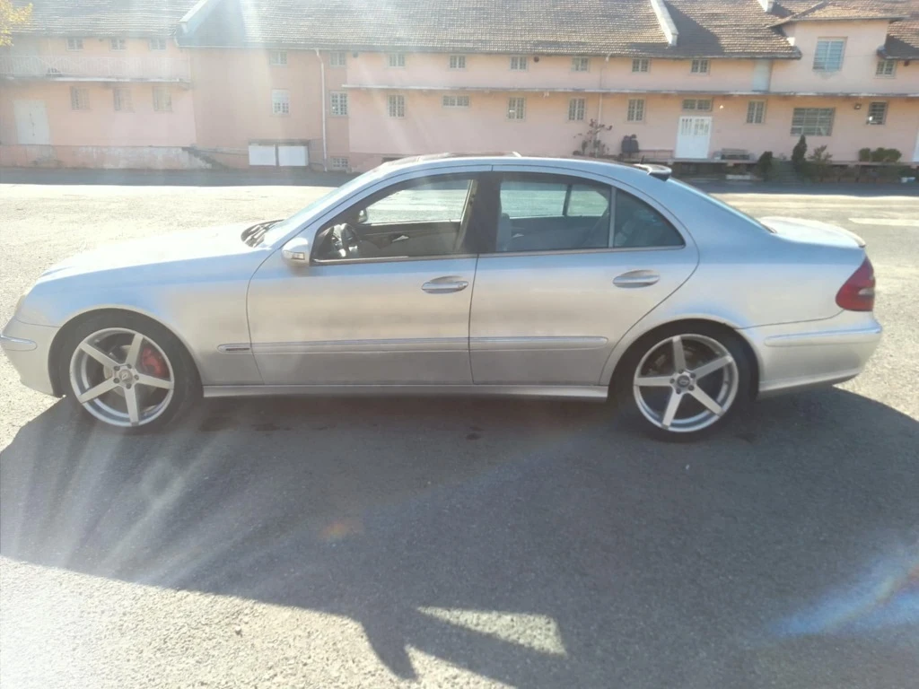 Mercedes-Benz E 270  - изображение 3