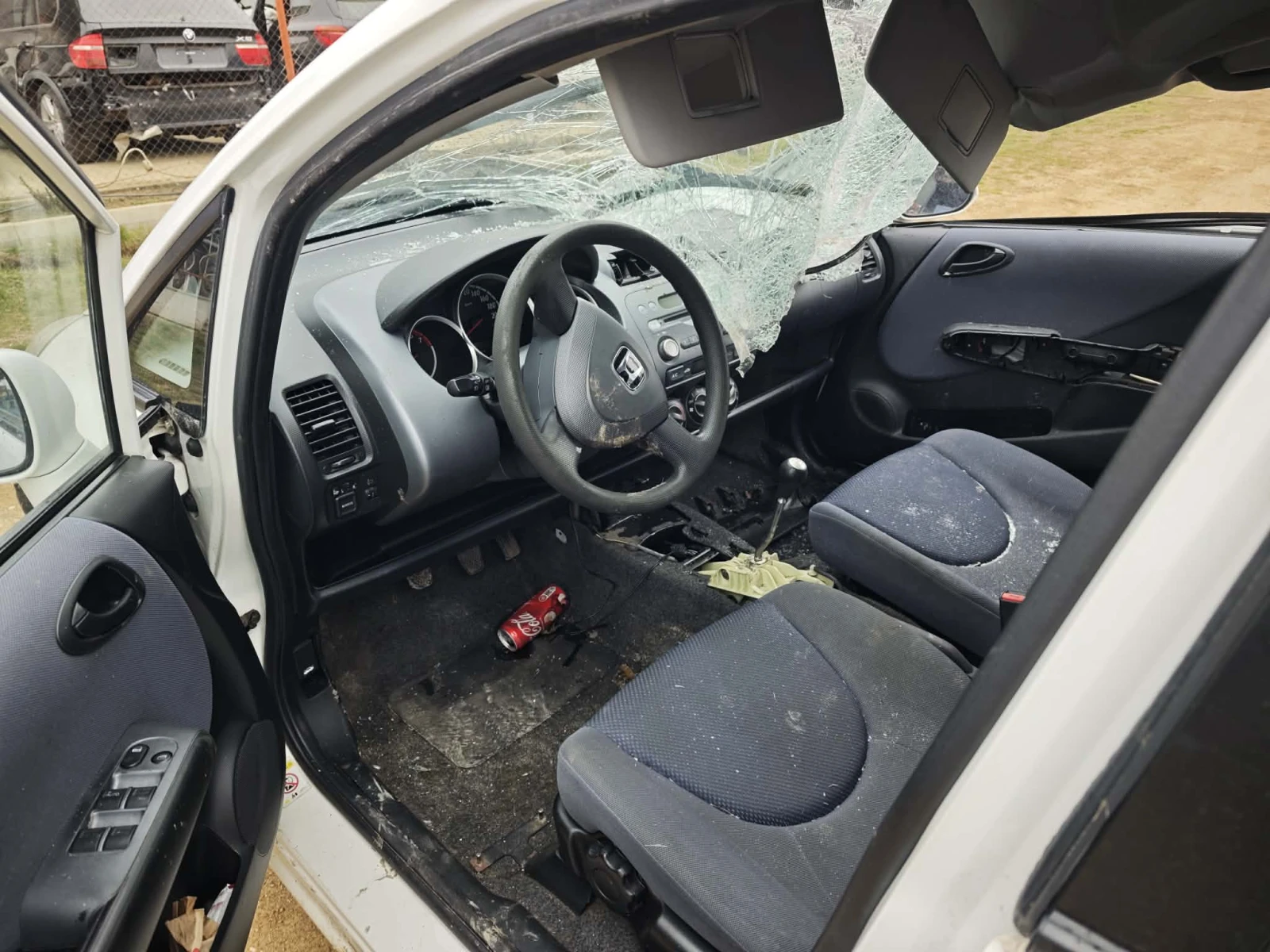 Honda Jazz 1.3 - изображение 5