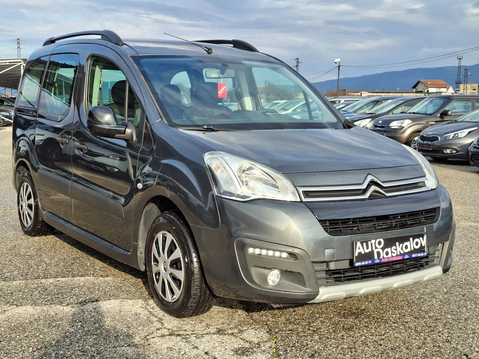 Citroen Berlingo 1, 6 hdi, снимка 3 - Автомобили и джипове - 53758385