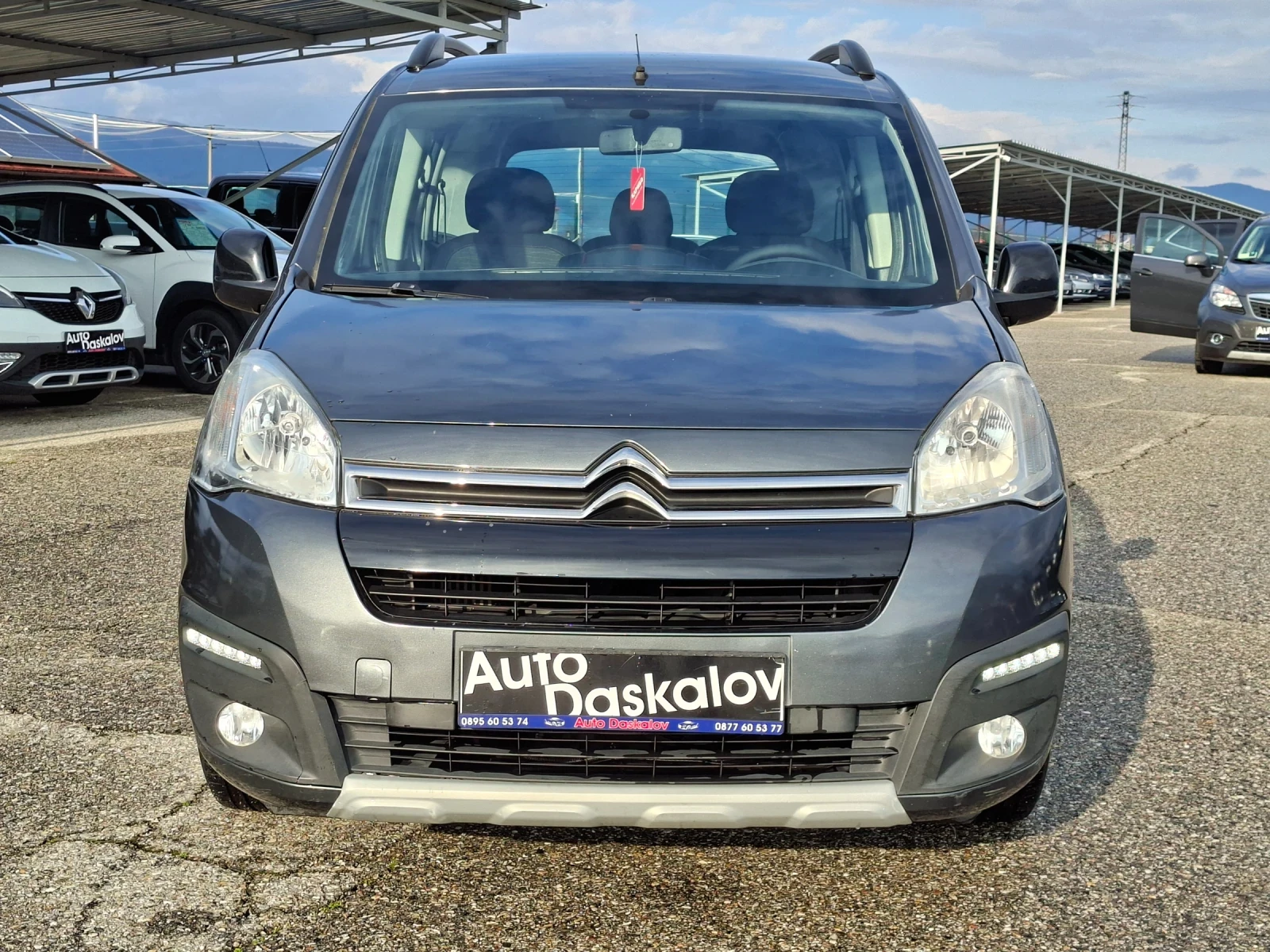 Citroen Berlingo 1, 6 hdi, снимка 2 - Автомобили и джипове - 53758385
