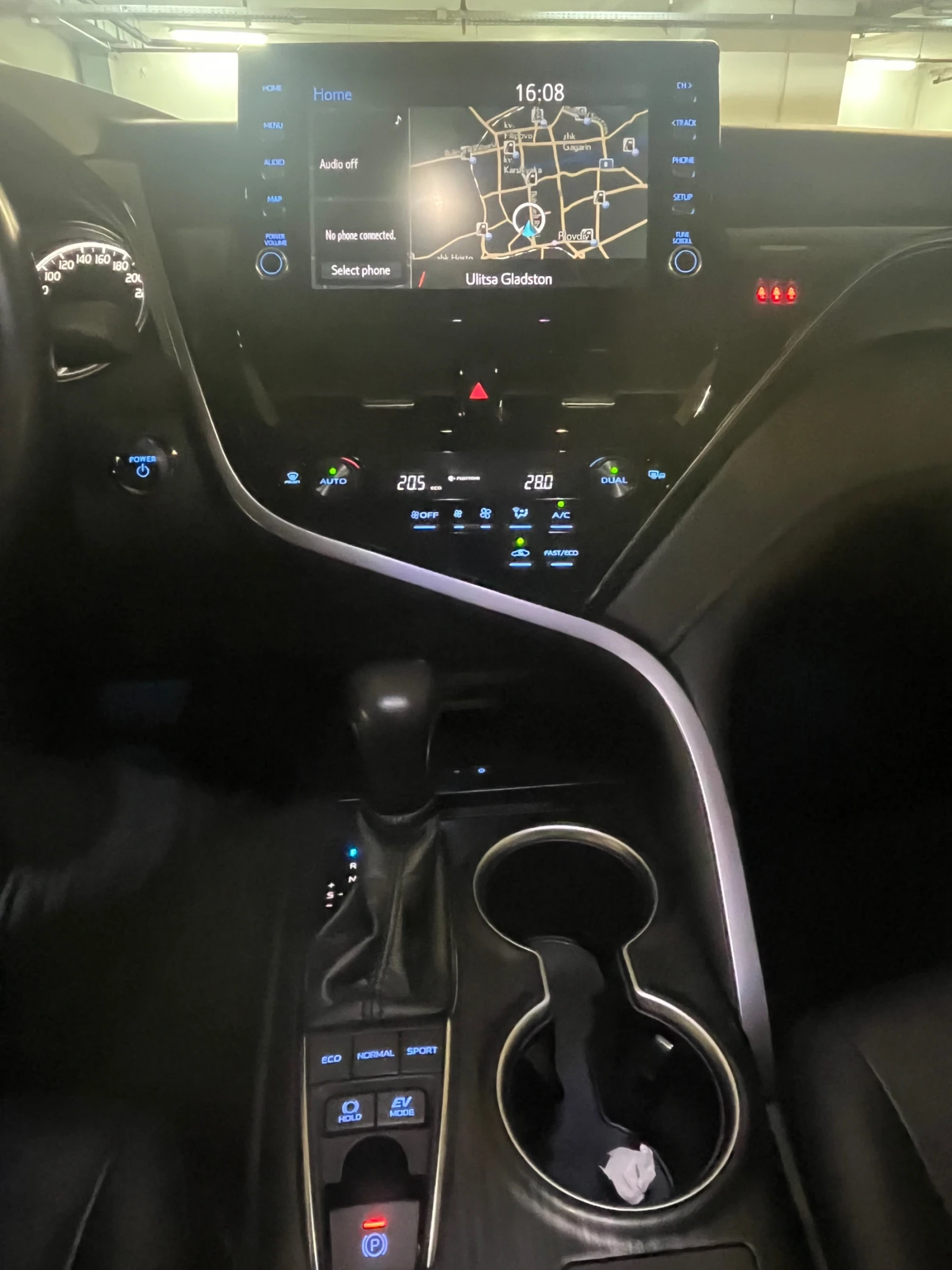 Toyota Camry, снимка 14 - Автомобили и джипове - 53940693