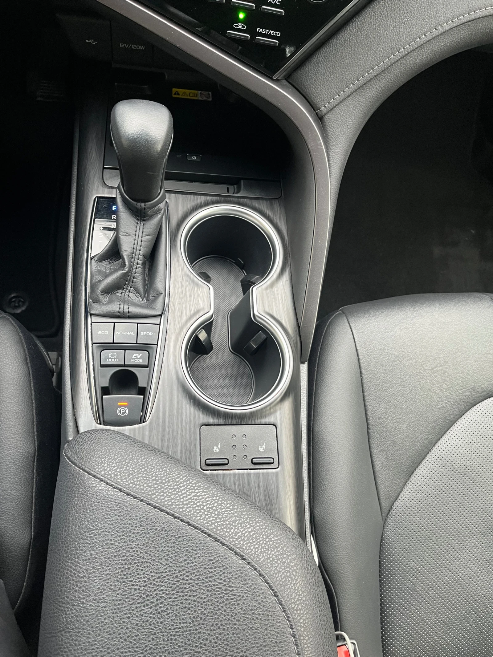 Toyota Camry, снимка 10 - Автомобили и джипове - 53940693