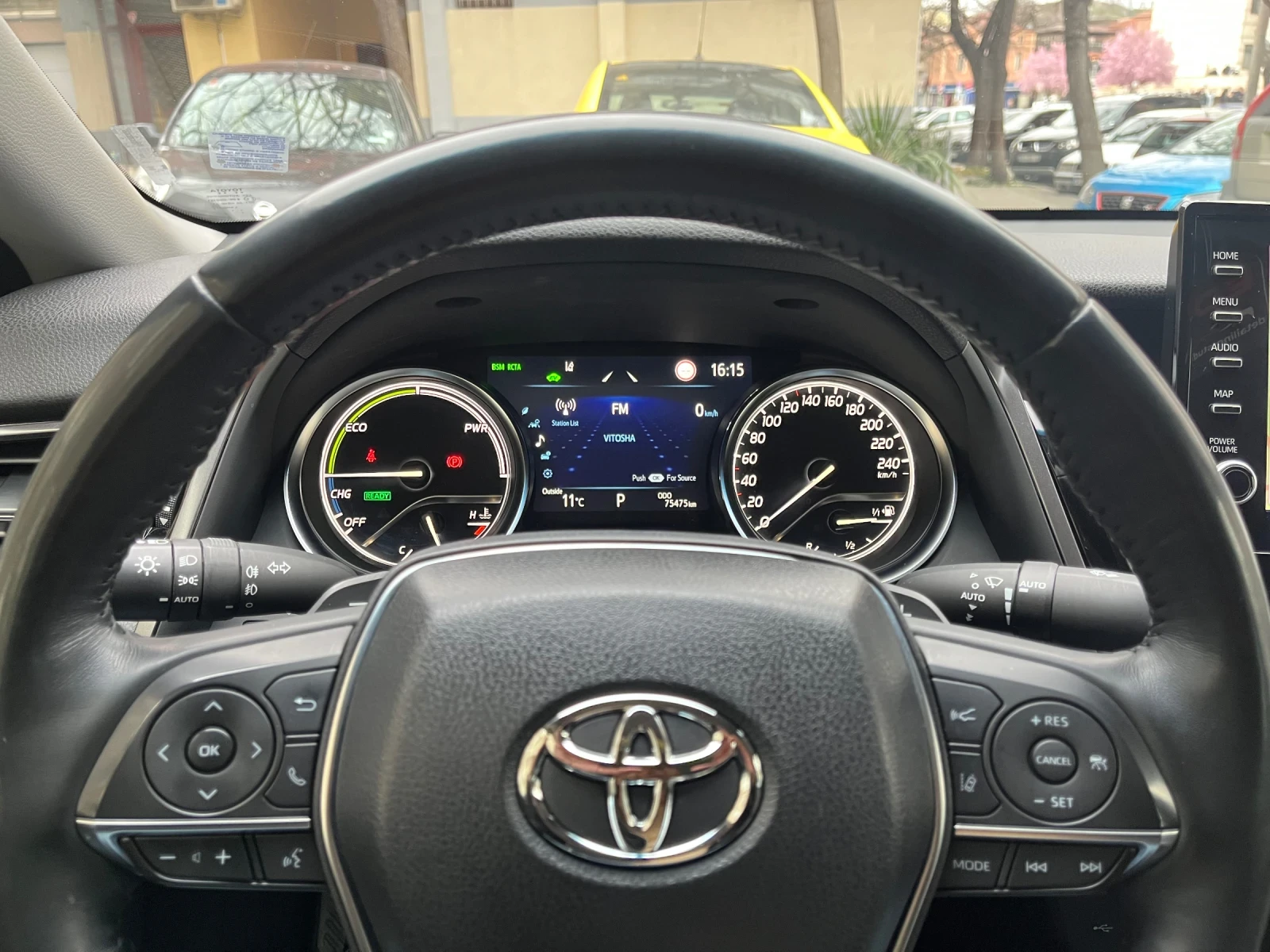 Toyota Camry, снимка 11 - Автомобили и джипове - 53940693