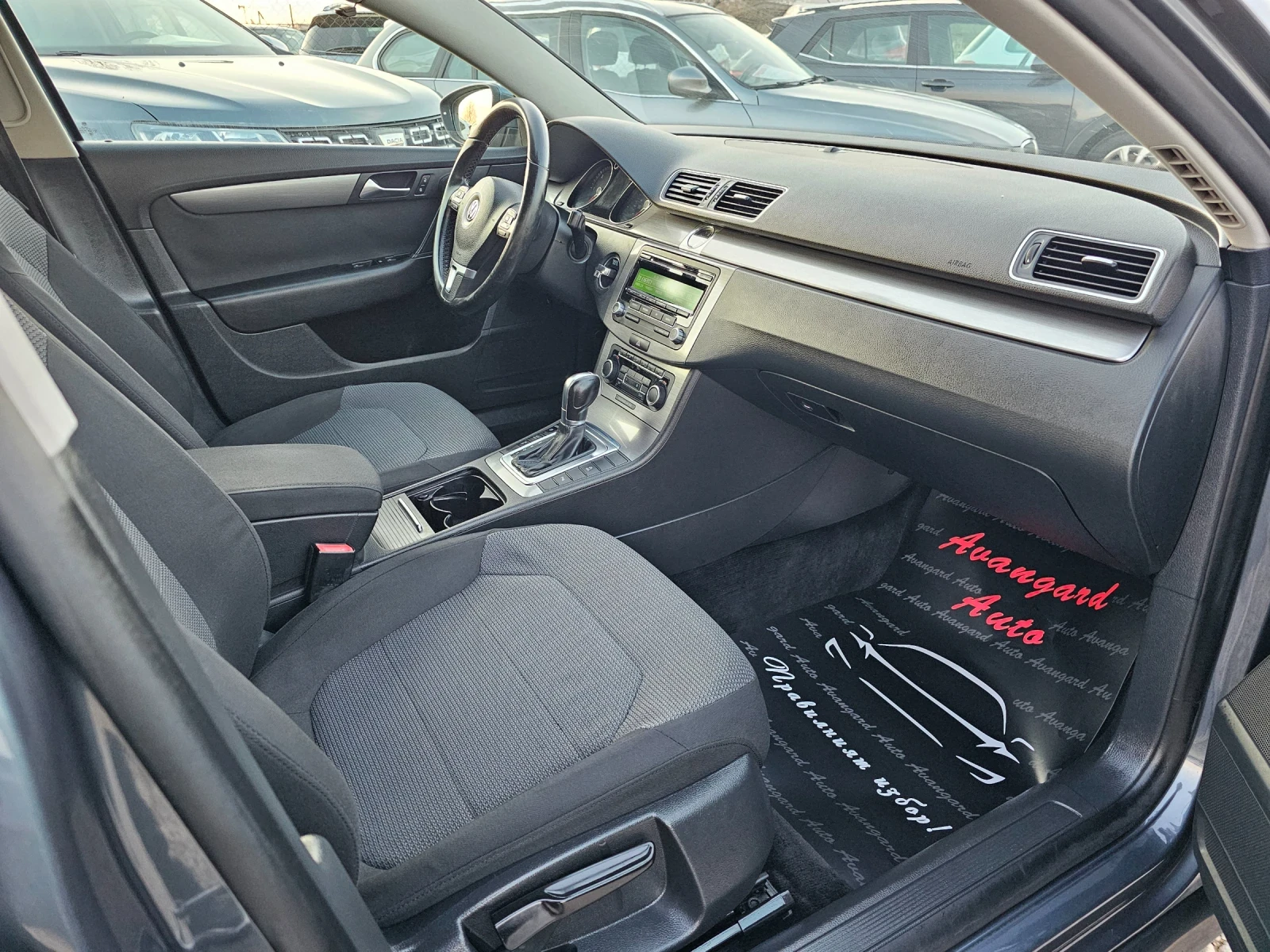 VW Passat 2.0TDI, 140к.с., DSG, снимка 9 - Автомобили и джипове - 54046662