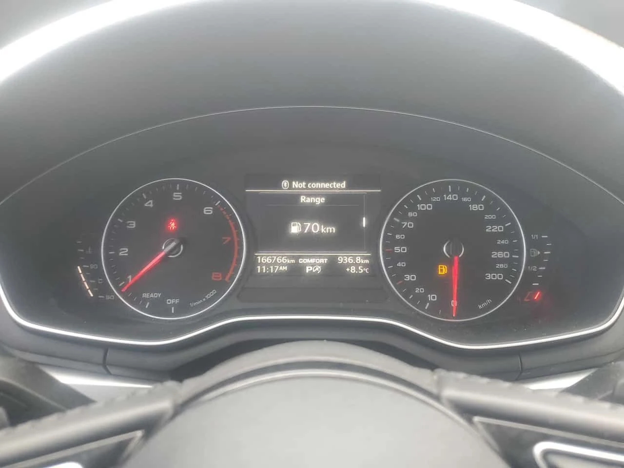 Audi A4 * 2.0 TFSI Komfort S tronic * КАМЕРА* ПОДГРЕВ* , снимка 9 - Автомобили и джипове - 54466889