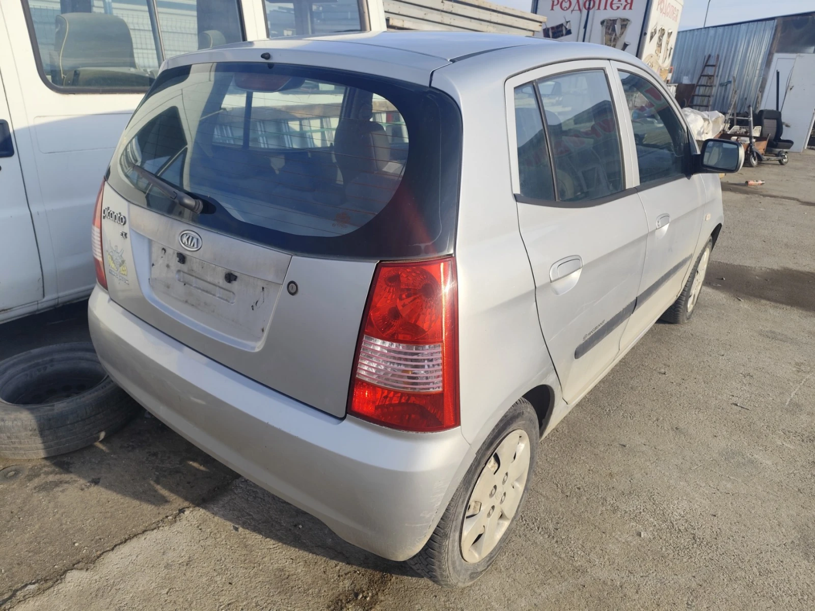 Kia Picanto 1.0, снимка 3 - Автомобили и джипове - 54612600