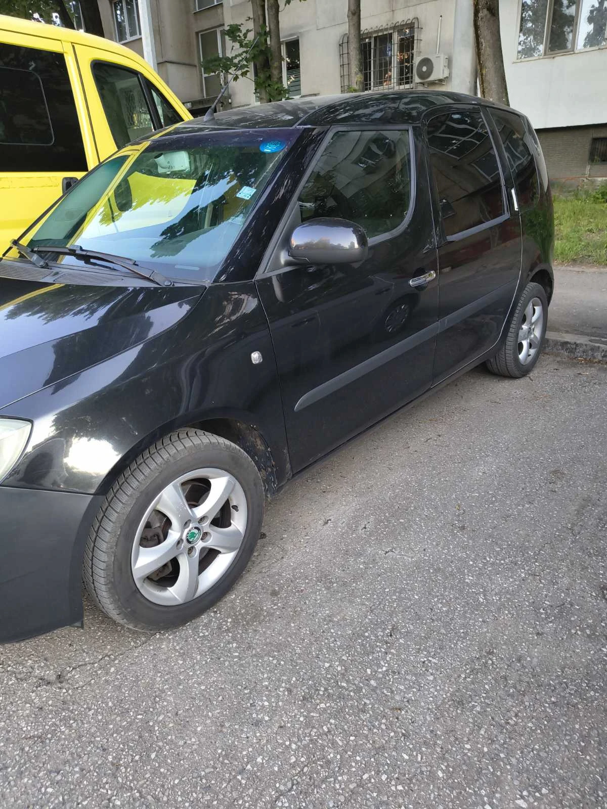 Skoda Roomster 1.9TDI, снимка 3 - Автомобили и джипове - 54857703