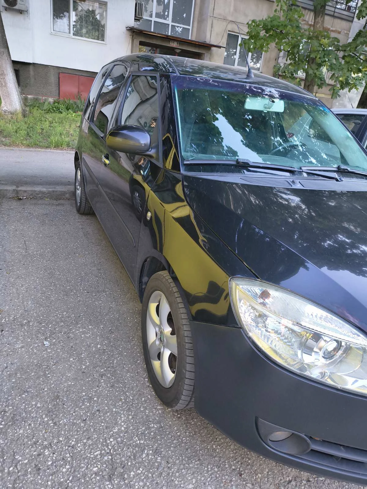 Skoda Roomster 1.9TDI, снимка 2 - Автомобили и джипове - 54857703