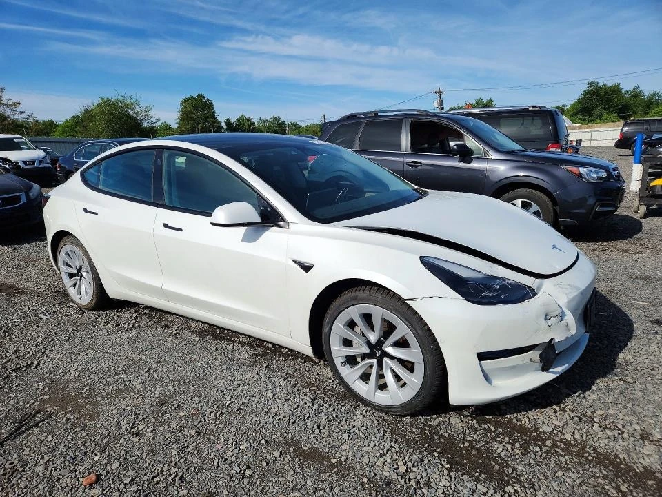 Tesla Model 3, снимка 4 - Автомобили и джипове - 54959513