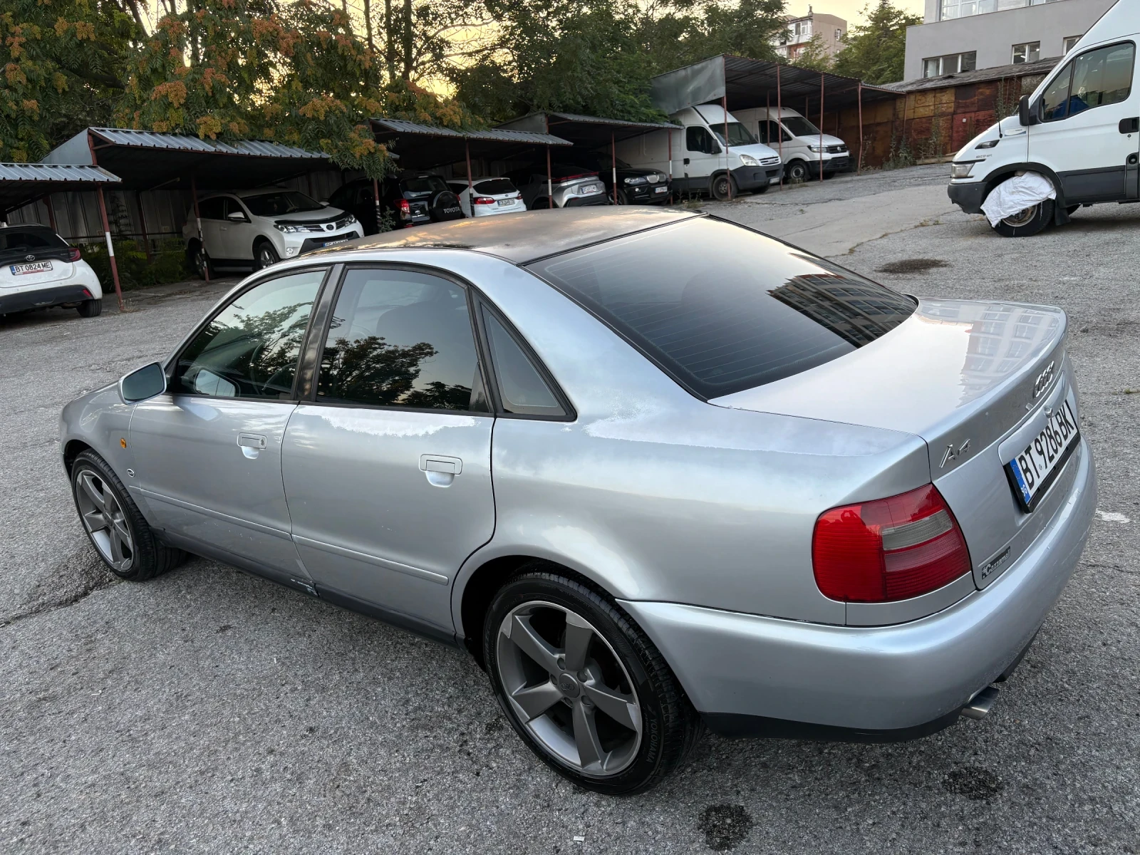 Audi A4, снимка 6 - Автомобили и джипове - 55093390