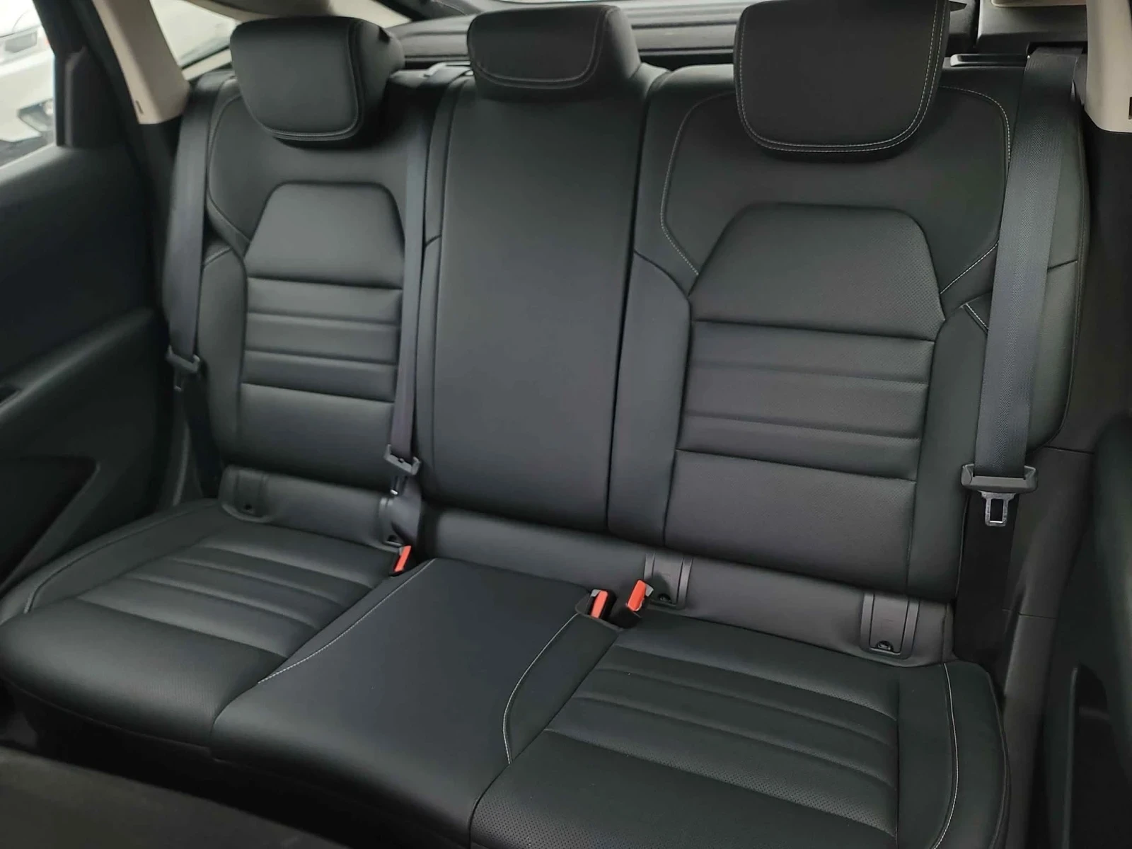 Renault Arkana 1.6 бензин без турбо, без хибрид , без директно вп, снимка 15 - Автомобили и джипове - 55148379