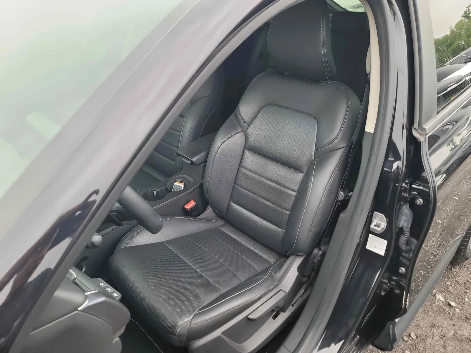 Renault Arkana 1.6 бензин без турбо, без хибрид , без директно вп, снимка 12 - Автомобили и джипове - 55148379
