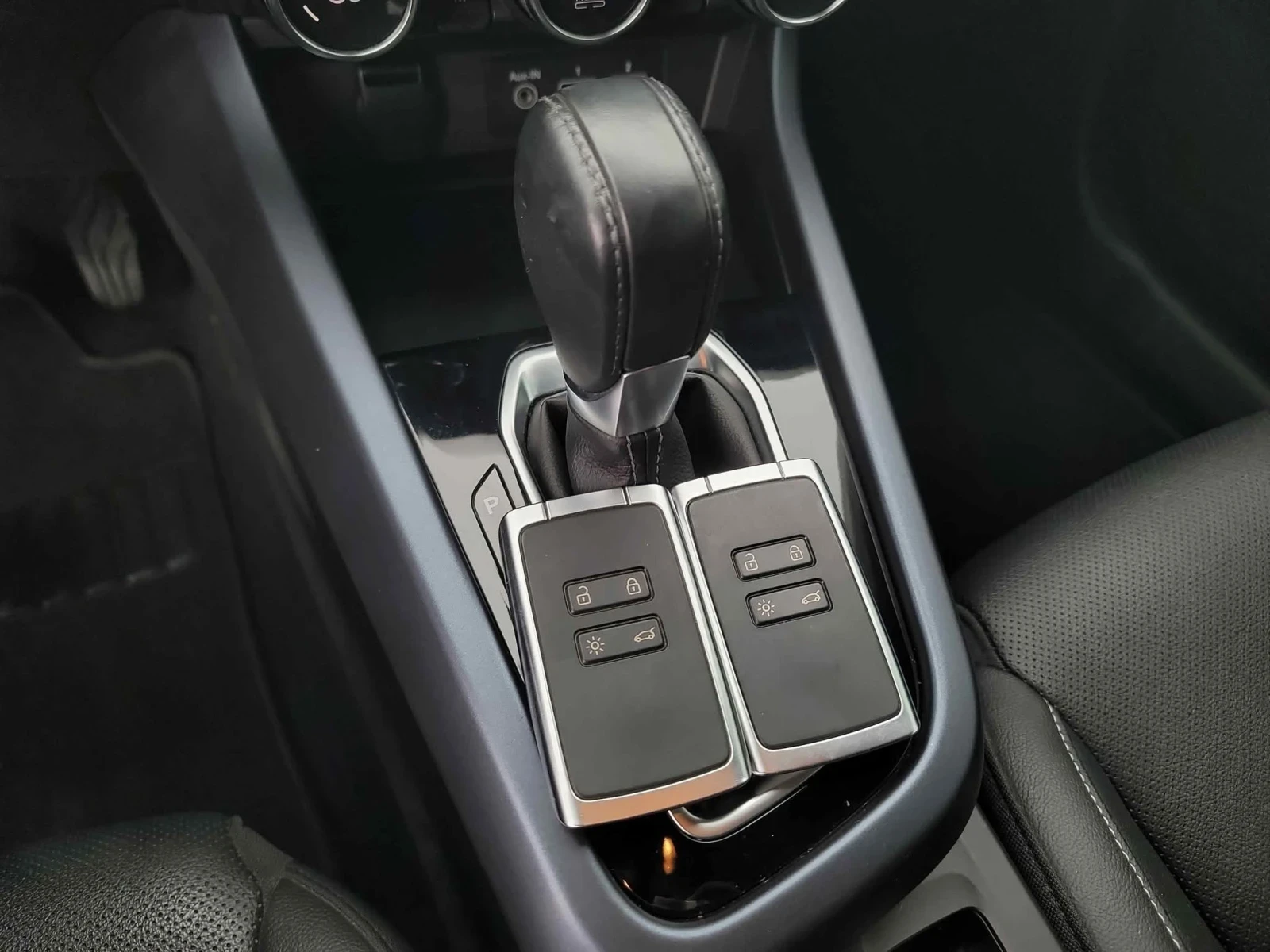 Renault Arkana 1.6 бензин без турбо, без хибрид , без директно вп, снимка 10 - Автомобили и джипове - 55148379
