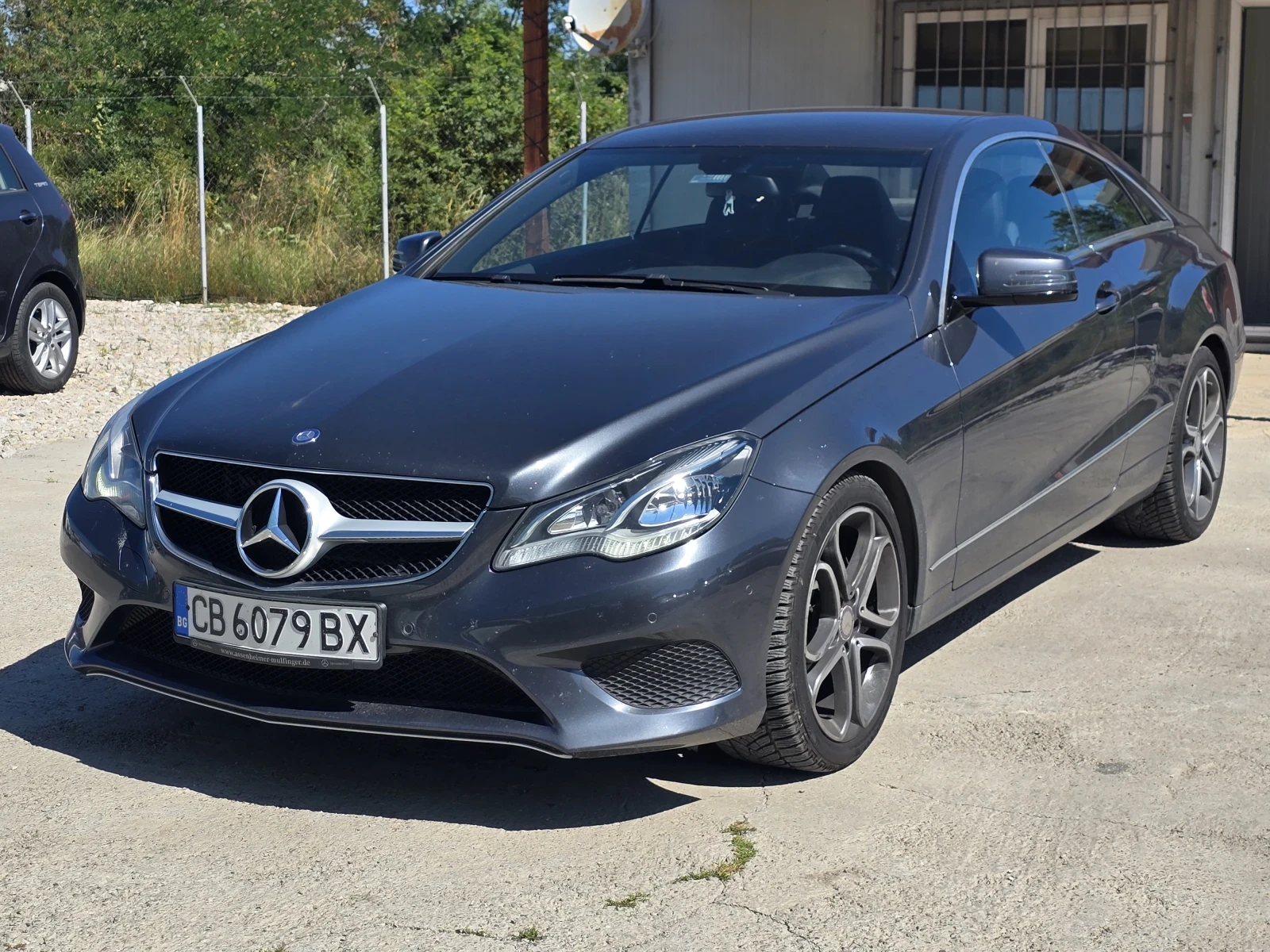 Mercedes-Benz E 220 Топ състояние лизинг, снимка 7 - Автомобили и джипове - 55275445