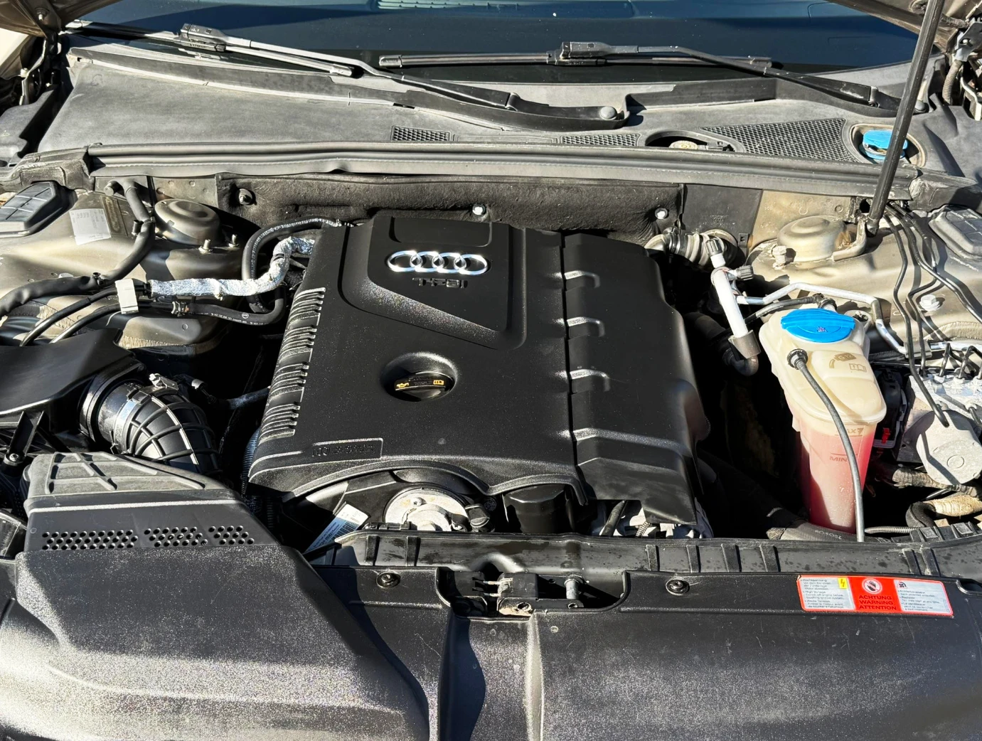 Audi A4 B8 8K 1.8 TFSI Multitronic, снимка 3 - Автомобили и джипове - 55974844
