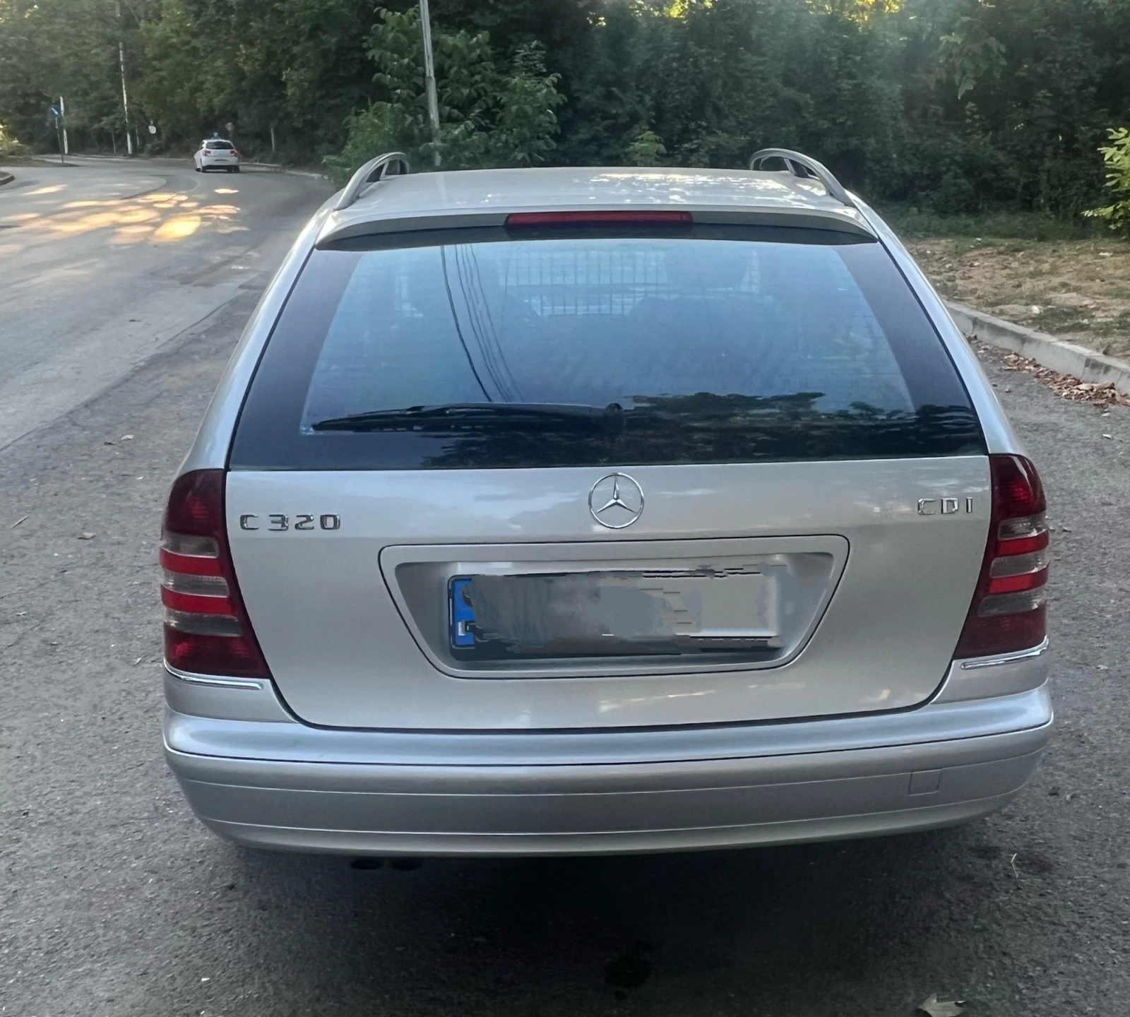 Mercedes-Benz C 220, снимка 4 - Автомобили и джипове - 55982270
