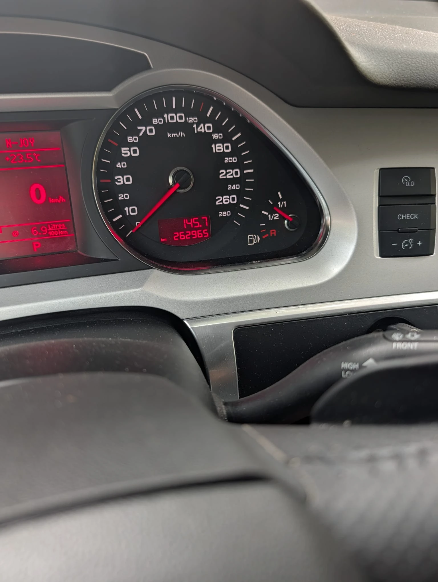 Audi A6 Avant, снимка 8 - Автомобили и джипове - 56310752