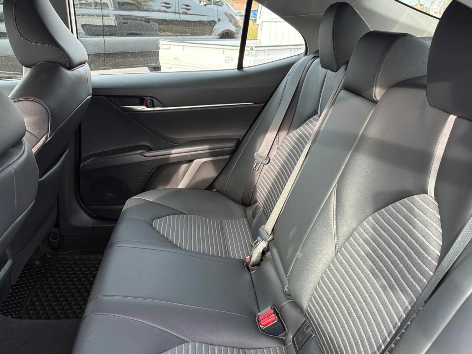 Toyota Camry SE / ���������� | Mobile.bg � ����������� 11