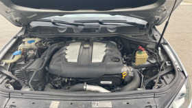 VW Touareg 3.0 TDI, снимка 14 - Автомобили и джипове - 45301957