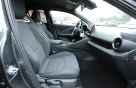 Toyota C-HR 2.0 Hybrid 197.  Lounge , JBL   | Mobile.bg    10