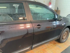 Nissan Qashqai 2.0i Facelift Tekna* Пълна Сервизна История* Кожа - 6620 € / 12947.59 лв. - 93056991 7