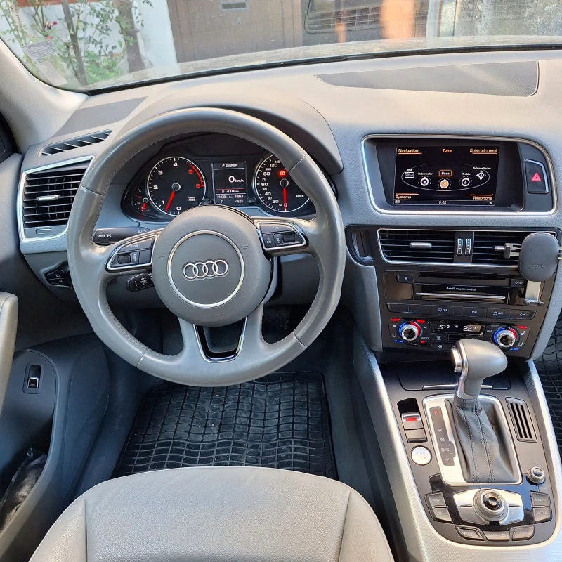 Audi Q5 3.0 TDI Quattro 245 к.с., снимка 8 - Автомобили и джипове - 51630280