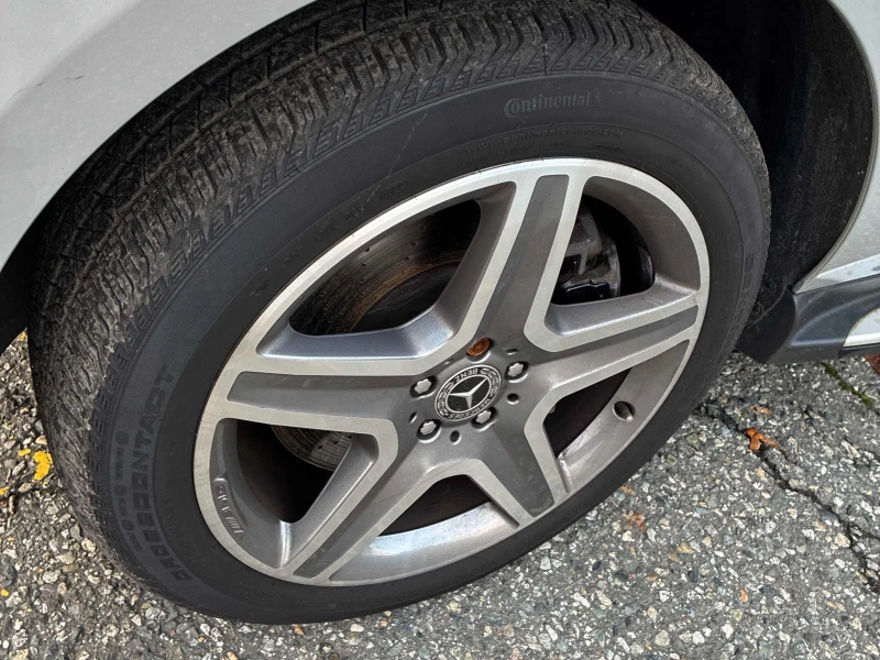 Mercedes-Benz GLE 400 * * CARFAX * * АВТО КРЕДИТ * * , снимка 9 - Автомобили и джипове - 52457380