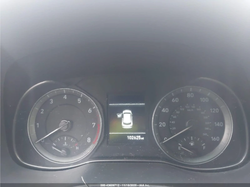 Hyundai Kona LIMITED / 4X4 / КОЖЕН САЛОН / ПОДГРЕВИ / ШИБИДАХ, снимка 8 - Автомобили и джипове - 52583999