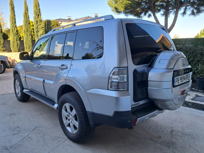 Mitsubishi Pajero 3.2 DI-DC-167000 км.ПЪЛНА СЕРВИЗНА ИСТОРИЯ, снимка 8 - Автомобили и джипове - 53023374