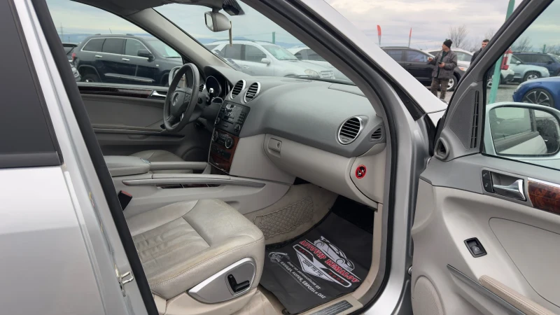 Mercedes-Benz ML 320, снимка 10 - Автомобили и джипове - 53076952