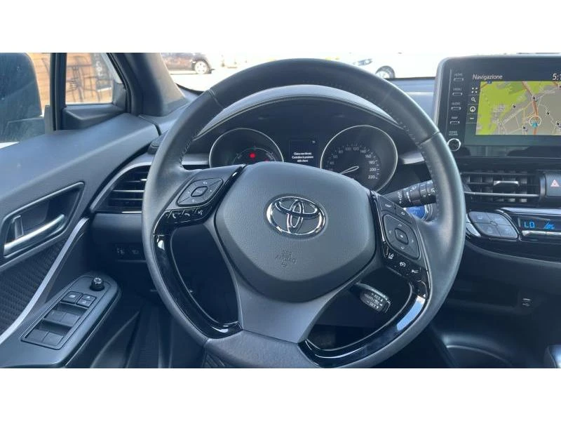 Toyota C-HR 1.8HSD Center, снимка 11 - Автомобили и джипове - 48013027