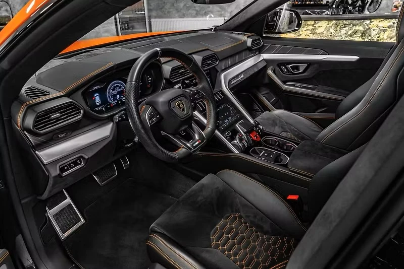 Lamborghini Urus, снимка 4 - Автомобили и джипове - 54228040