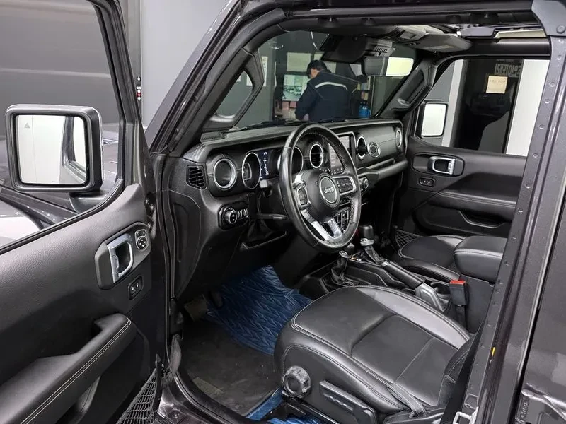 Jeep Wrangler, снимка 10 - Автомобили и джипове - 54834211