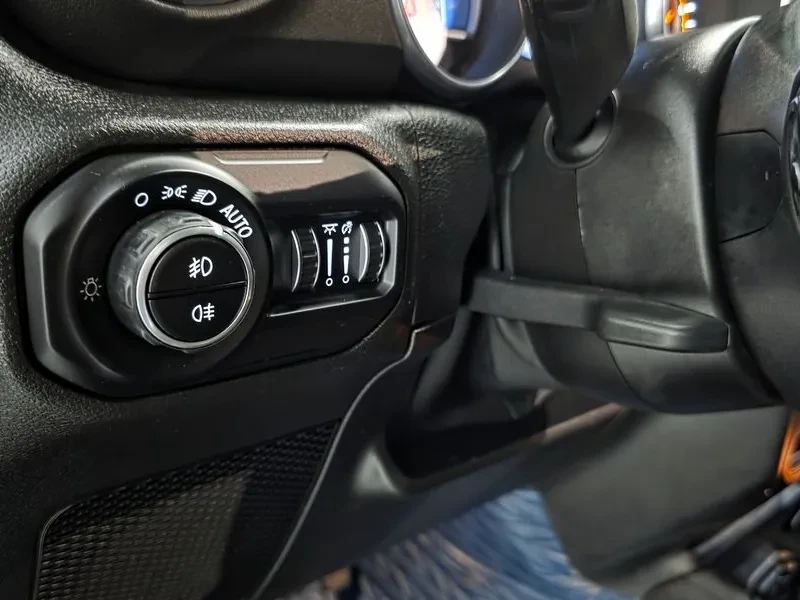 Jeep Wrangler, снимка 14 - Автомобили и джипове - 54834211