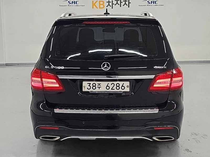 Mercedes-Benz GLS 500 * GLS500* 4MATIC* ЦЕНАДОБГ!, снимка 4 - Автомобили и джипове - 55597683