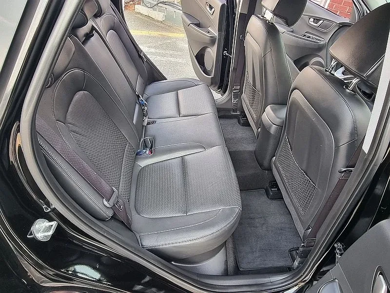 Hyundai Kona 1.6D - САМО 30% АВАНС, снимка 14 - Автомобили и джипове - 56028497