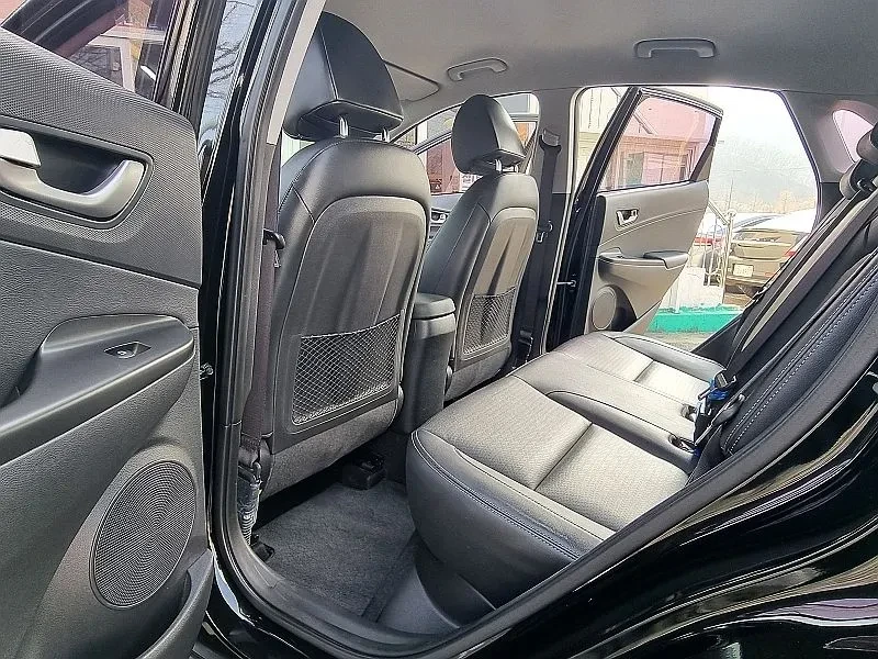 Hyundai Kona 1.6D - САМО 30% АВАНС, снимка 8 - Автомобили и джипове - 56028497