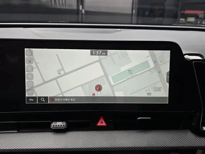 Kia Sportage, снимка 13 - Автомобили и джипове - 56685265