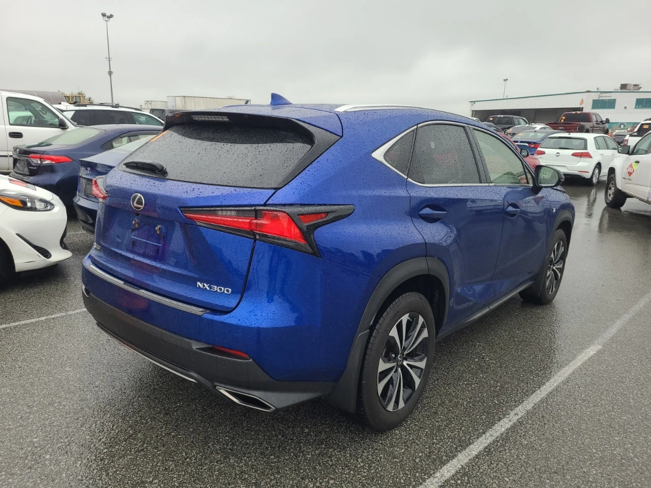 Lexus NX CARFAX* АВТОФИНАНСИРАНЕ БЕЗ ПЪРВОНАЧАЛНА ВНОСКА - изображение 3