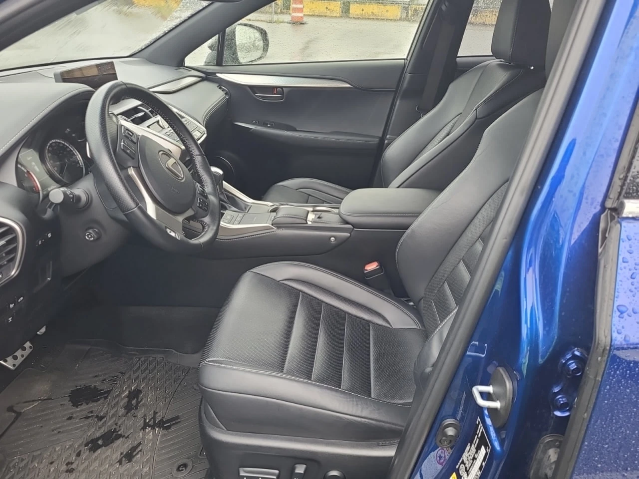 Lexus NX CARFAX* АВТОФИНАНСИРАНЕ БЕЗ ПЪРВОНАЧАЛНА ВНОСКА - изображение 5