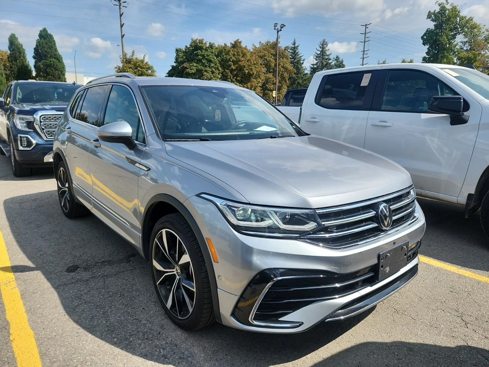 VW Tiguan Highline R-Line * * CARFAX * * АВТО КРЕДИТ * *  - изображение 2