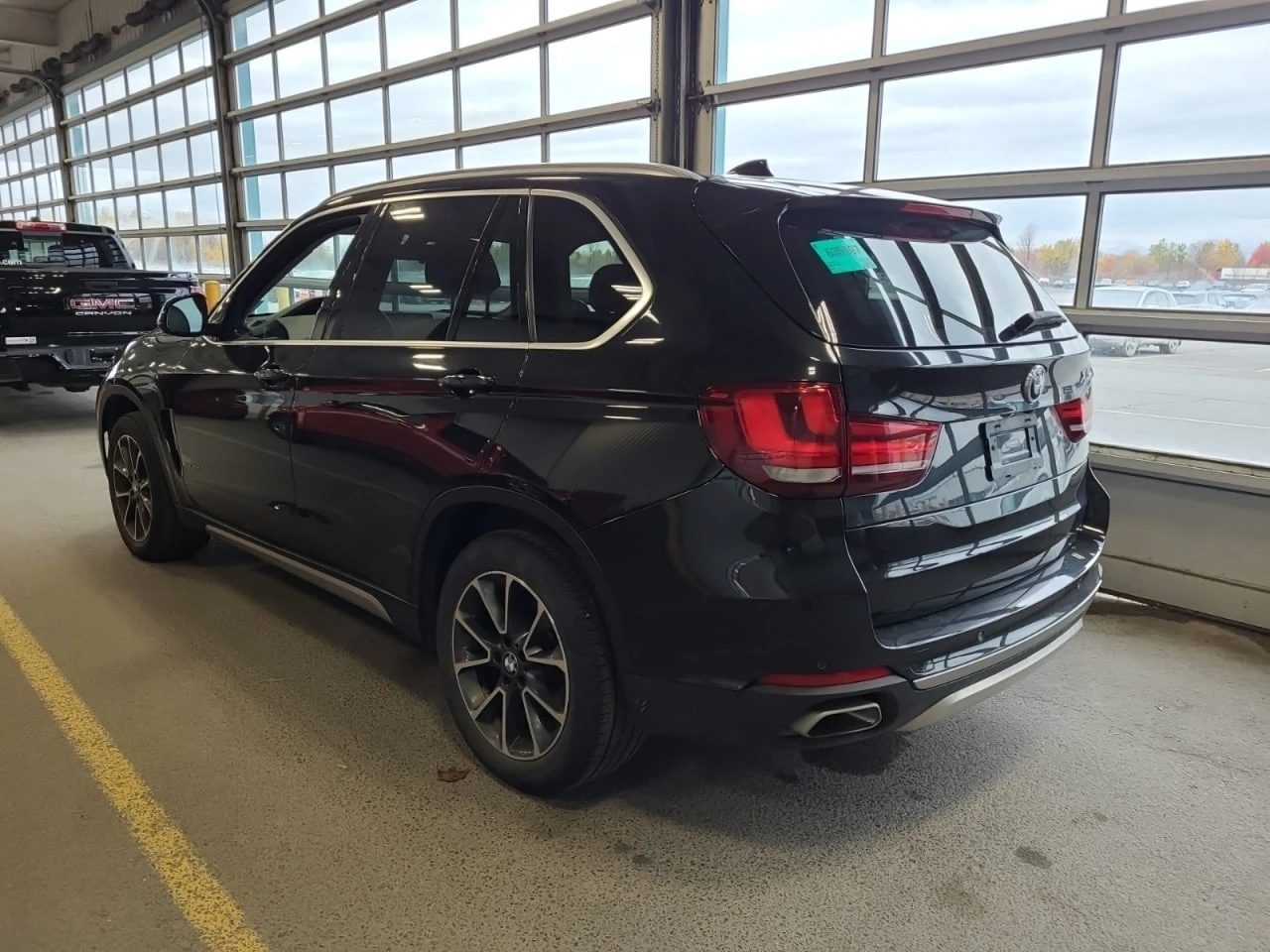 BMW X5 * АВТО КРЕДИТ* ЦЕНА ДО БГ * СЕРВИЗНА ИСТОРИЯ *  - изображение 4