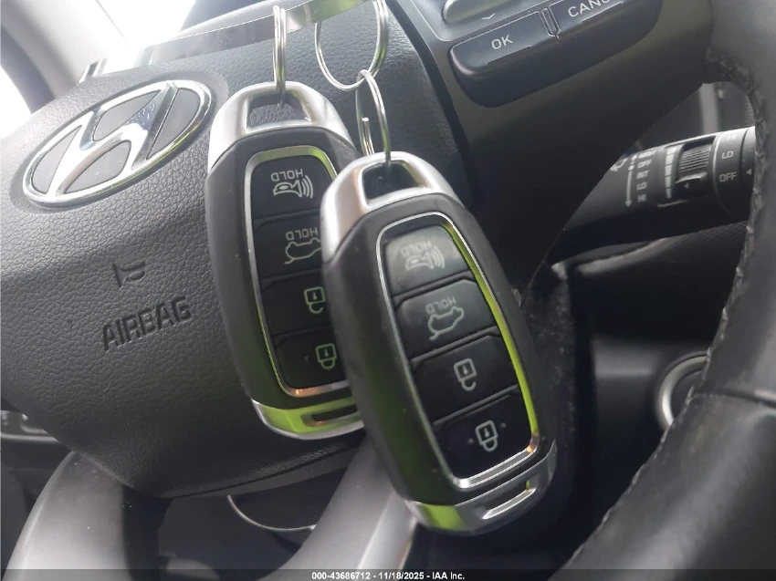 Hyundai Kona LIMITED / 4X4 / КОЖЕН САЛОН / ПОДГРЕВИ / ШИБИДАХ - изображение 10