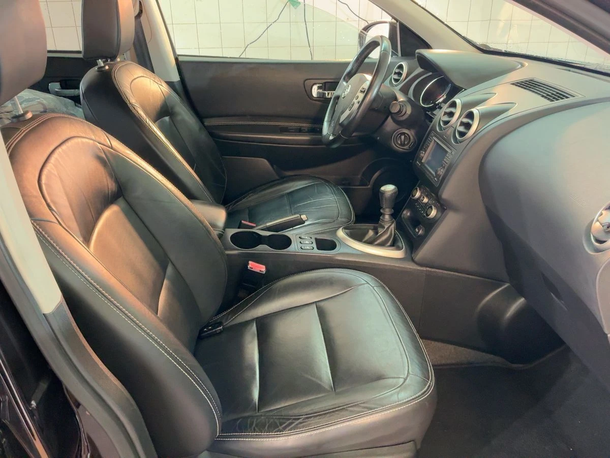 Nissan Qashqai 2.0i Facelift Tekna* Пълна Сервизна История* Кожа, снимка 10 - Автомобили и джипове - 54045776