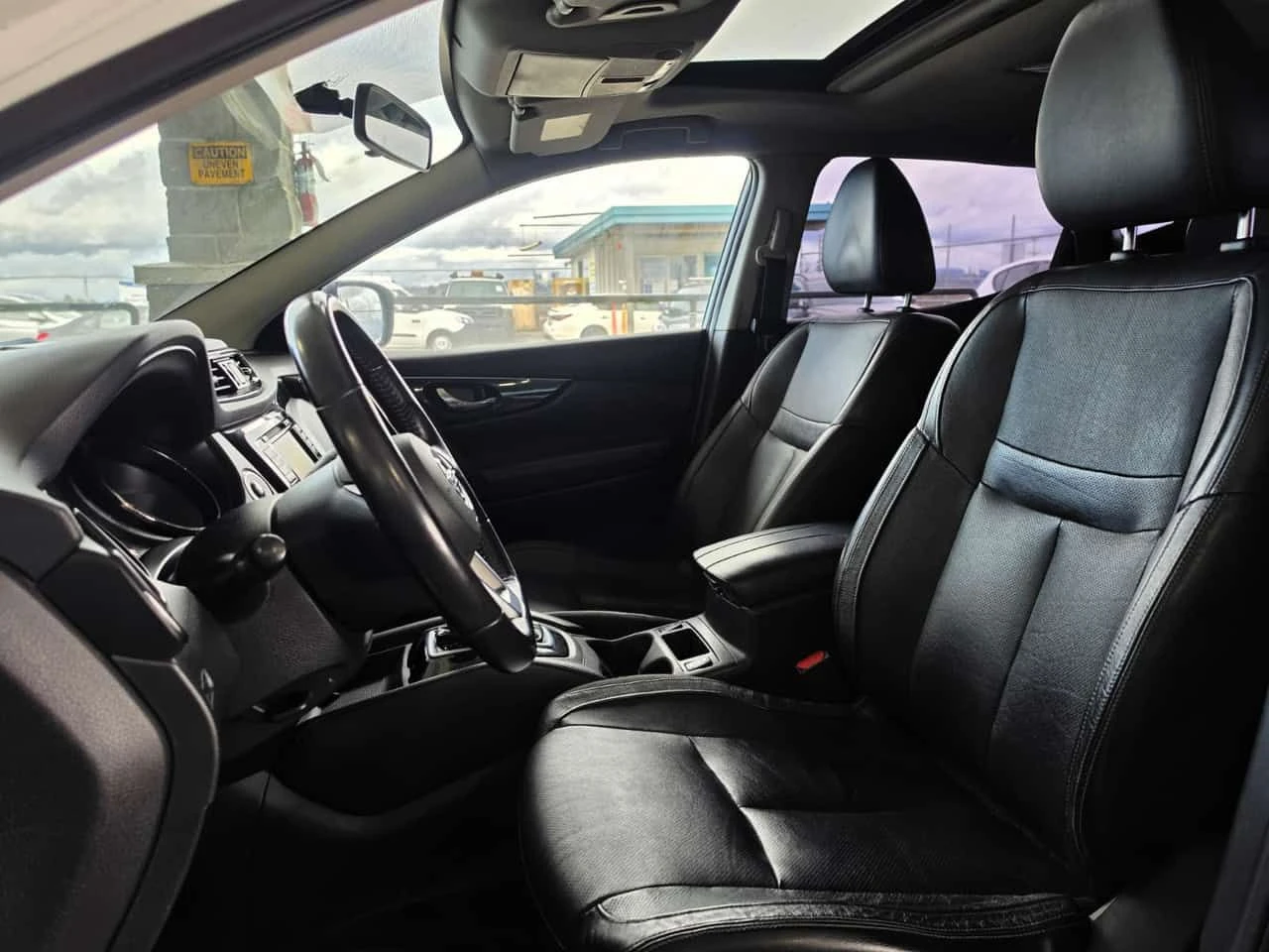 Nissan Qashqai * AWD CVT * PANO* KEYLESS* ПОДГРЕВ* , снимка 11 - Автомобили и джипове - 54073500