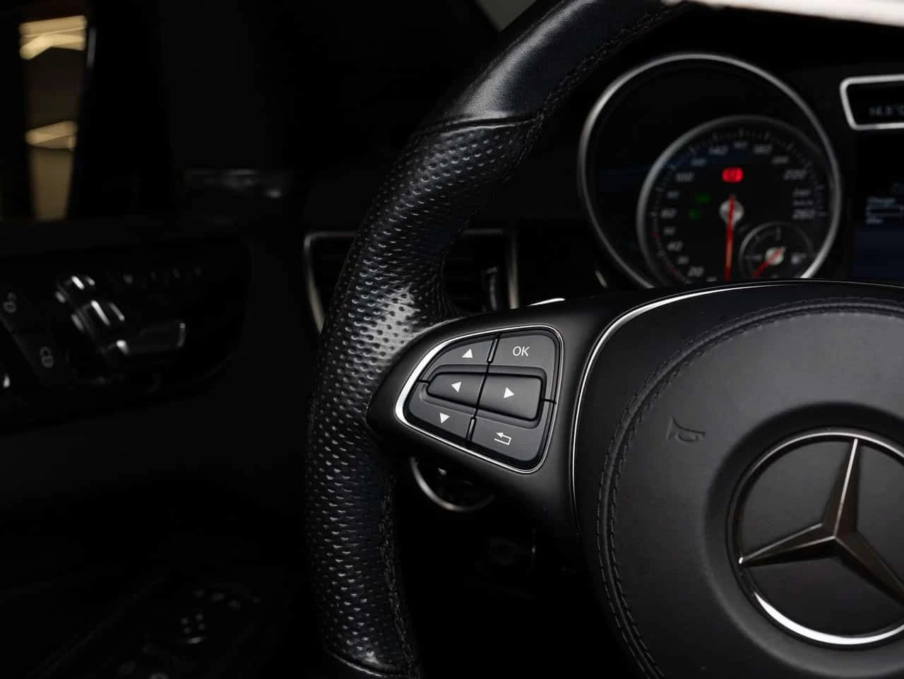 Mercedes-Benz GLS * GLS450 4M * CARFAX * ЦЕНА ДО БГ, снимка 10 - Автомобили и джипове - 54385710