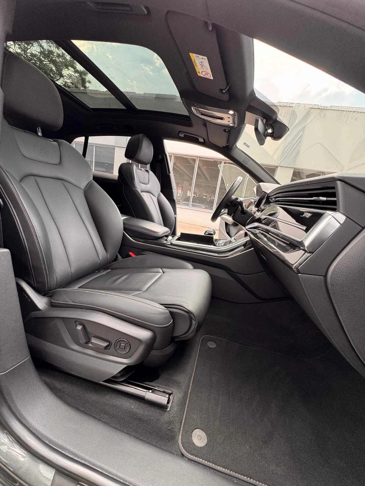 Audi Q8 50 TDi 3xS-line 360 Soft close Head-up, снимка 12 - Автомобили и джипове - 54818154