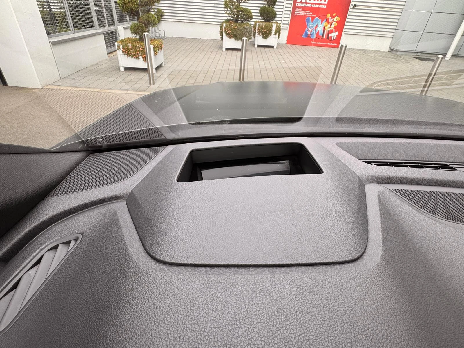 Audi Q8 50 TDi 3xS-line 360 Soft close Head-up, снимка 9 - Автомобили и джипове - 54818154