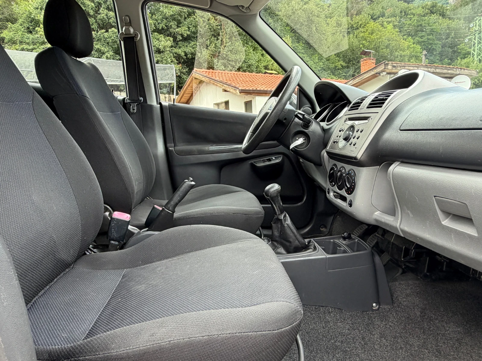 Suzuki Ignis 1.3 4X4 92000км, снимка 14 - Автомобили и джипове - 55305282
