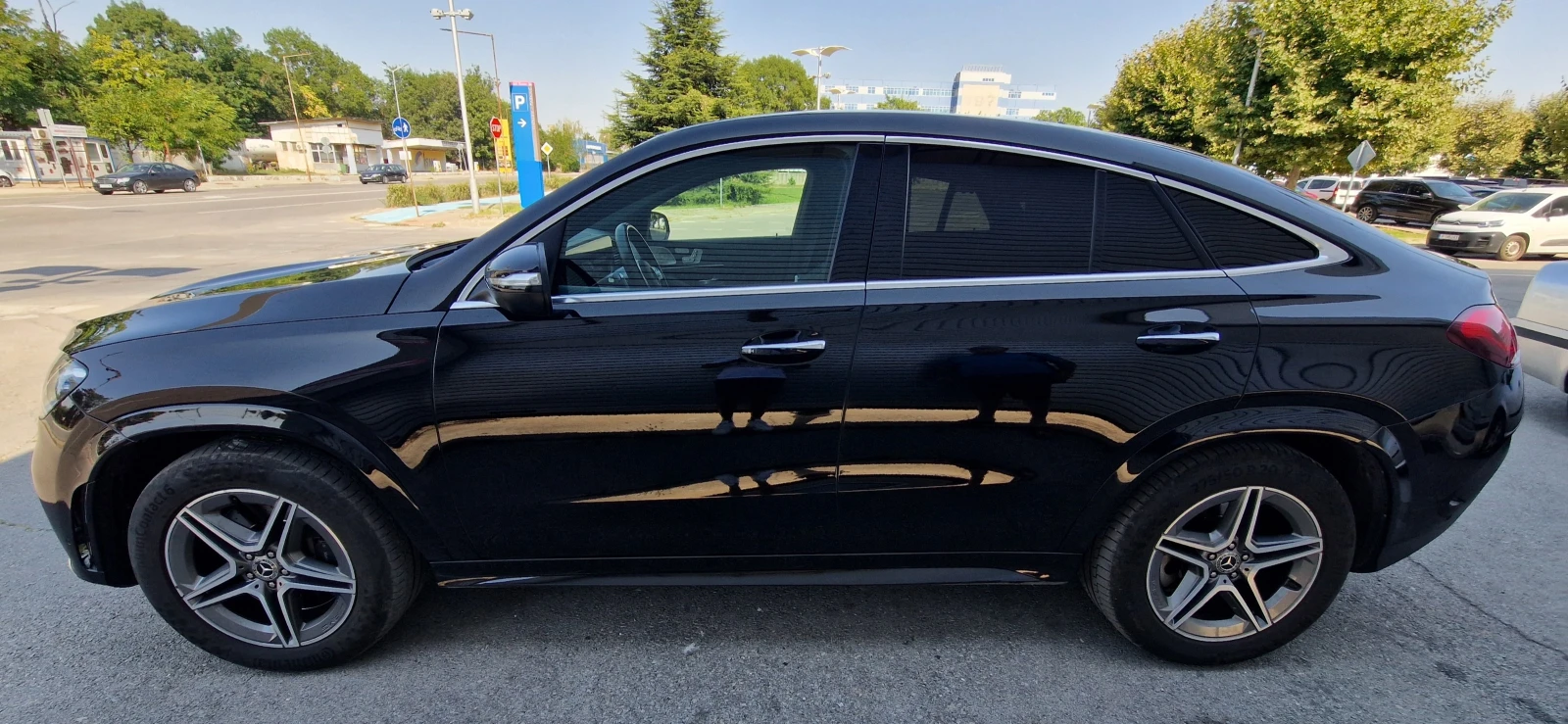 Mercedes-Benz GLE 350 AMG/Burmester/360 камера/теглич/HUD, снимка 4 - Автомобили и джипове - 55651392